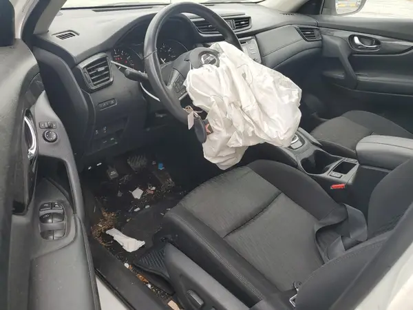 KNMAT2MT9HP601535 2017 NISSAN ROGUE - Image 8