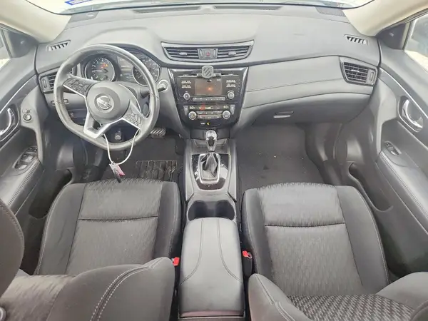 KNMAT2MT9HP603057 2017 NISSAN ROGUE - Image 8