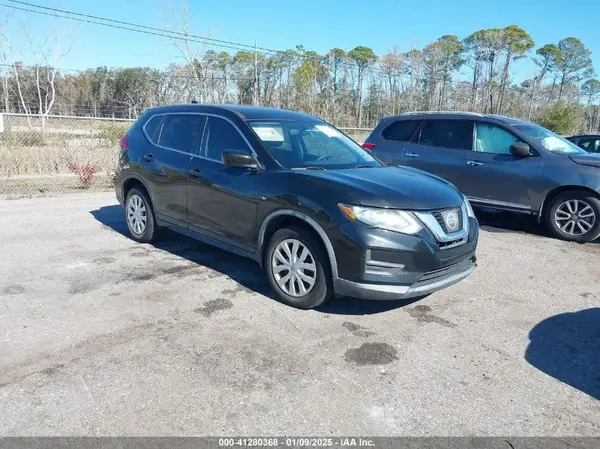 KNMAT2MT9HP604032 2017 NISSAN ROGUE - Image 1