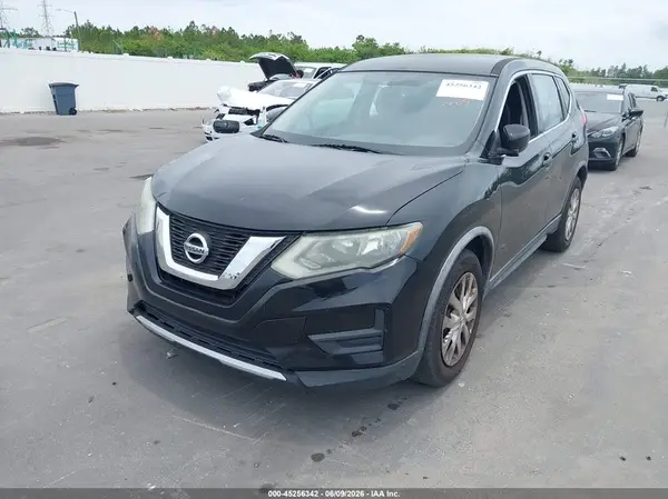 KNMAT2MT9HP605133 2017 NISSAN ROGUE - Image 2