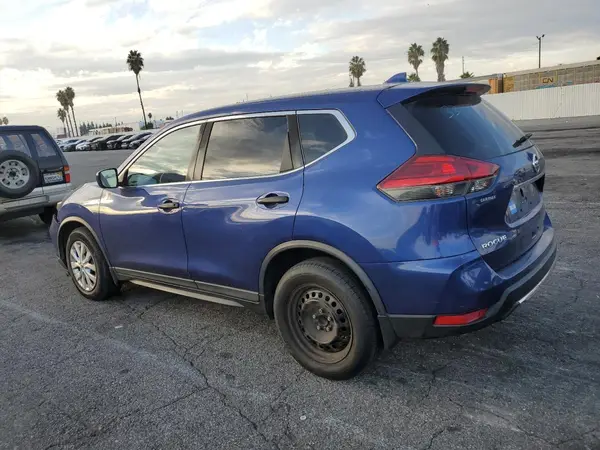 KNMAT2MT9HP608484 2017 NISSAN ROGUE - Image 2