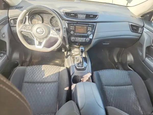 KNMAT2MT9HP608579 2017 NISSAN ROGUE - Image 8