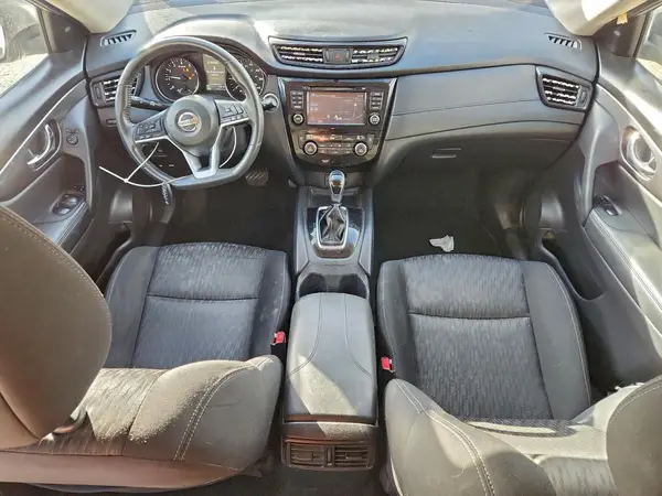 KNMAT2MT9HP608680 2017 NISSAN ROGUE - Image 8