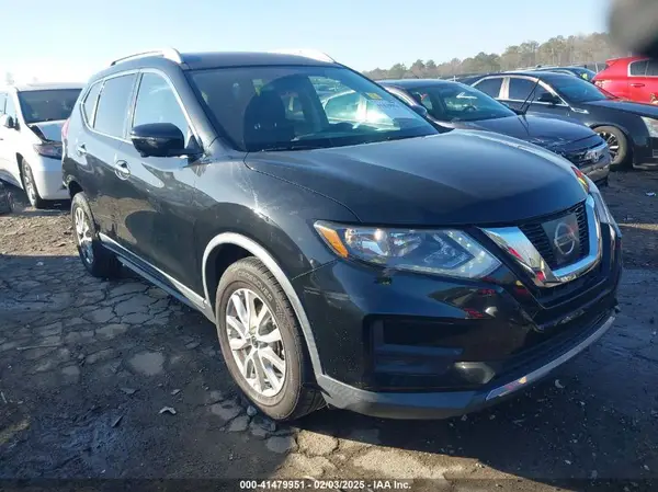 KNMAT2MT9HP611398 2017 NISSAN ROGUE - Image 1