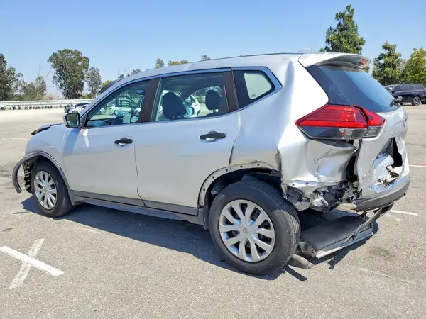 KNMAT2MT9HP615676 2017 NISSAN ROGUE - Image 2