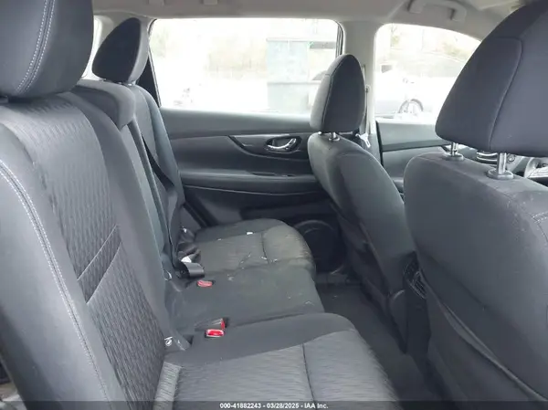 KNMAT2MT9HP616830 2017 NISSAN ROGUE - Image 8