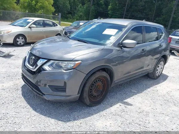 KNMAT2MT9JP500663 2018 NISSAN ROGUE - Image 2