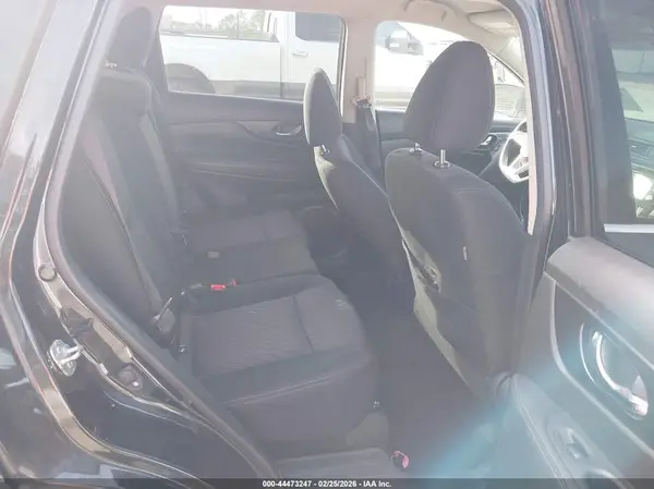 KNMAT2MT9JP502087 2018 NISSAN ROGUE - Image 8