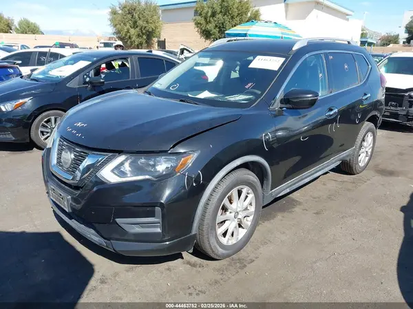 KNMAT2MT9JP507077 2018 NISSAN ROGUE - Image 2
