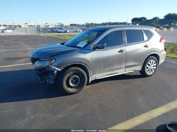 KNMAT2MT9JP507337 2018 NISSAN ROGUE - Image 2