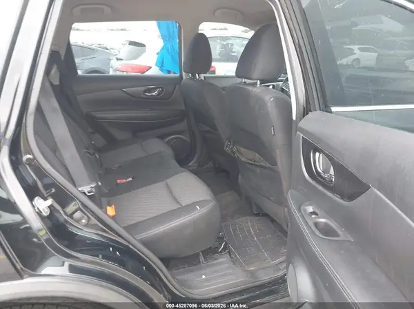 KNMAT2MT9JP509377 2018 NISSAN ROGUE - Image 8