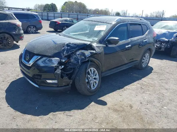 KNMAT2MT9JP511730 2018 NISSAN ROGUE - Image 2
