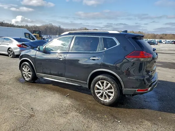 KNMAT2MT9JP512747 2018 NISSAN ROGUE - Image 2