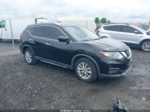 KNMAT2MT9JP514420 2018 NISSAN ROGUE - Image 1