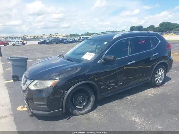 KNMAT2MT9JP516183 2018 NISSAN ROGUE - Image 2