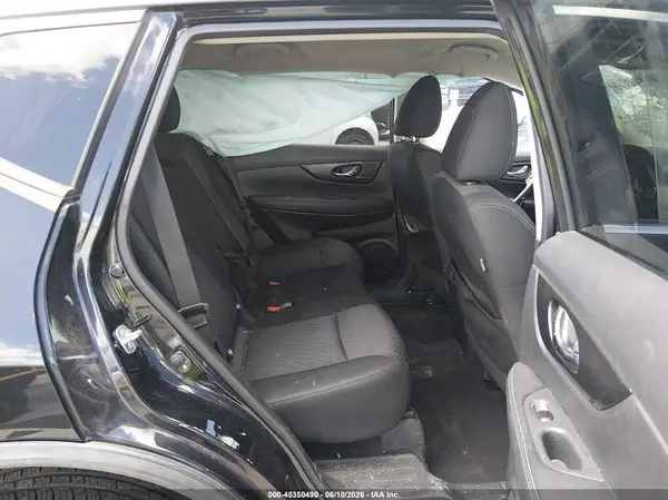 KNMAT2MT9JP516247 2018 NISSAN ROGUE - Image 8