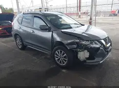 KNMAT2MT9JP522839 2018 NISSAN ROGUE