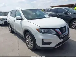 KNMAT2MT9JP525854 2018 NISSAN ROGUE