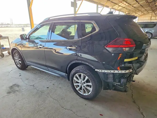 KNMAT2MT9JP527152 2018 NISSAN ROGUE - Image 2
