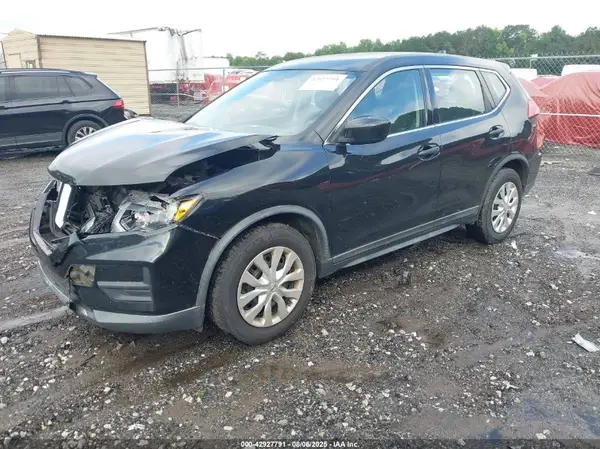 KNMAT2MT9JP527684 2018 NISSAN ROGUE - Image 2