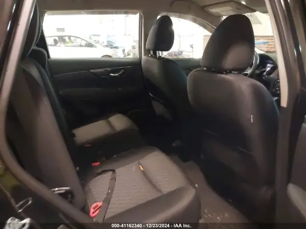 KNMAT2MT9JP530276 2018 NISSAN ROGUE - Image 8