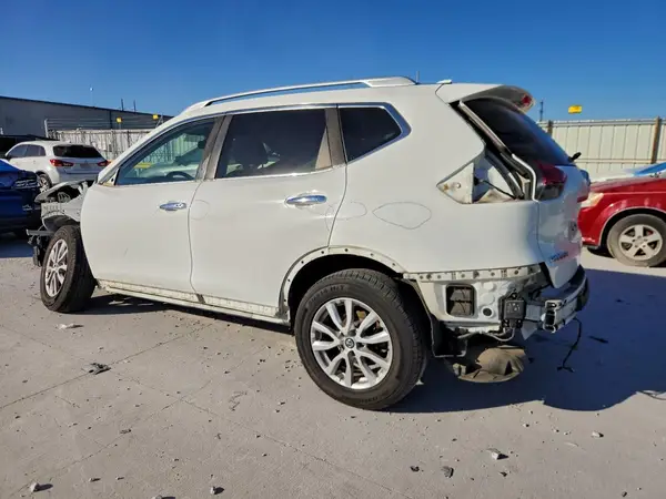 KNMAT2MT9JP534621 2018 NISSAN ROGUE - Image 2