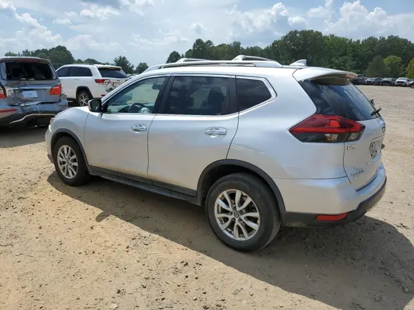 KNMAT2MT9JP535915 2018 NISSAN ROGUE - Image 2