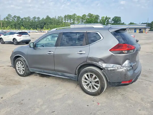 KNMAT2MT9JP546011 2018 NISSAN ROGUE - Image 2