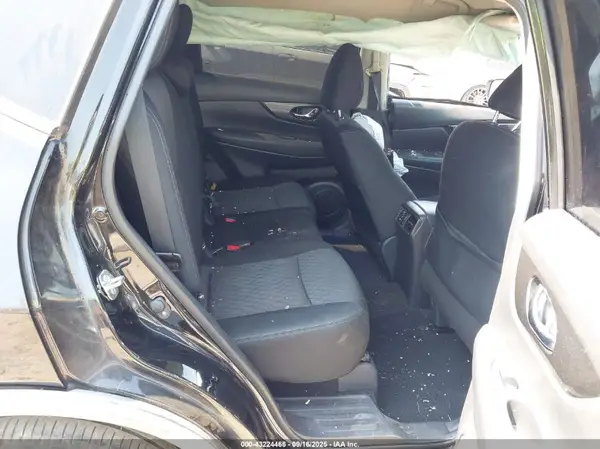 KNMAT2MT9JP546686 2018 NISSAN ROGUE - Image 8