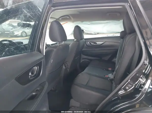 KNMAT2MT9JP547904 2018 NISSAN ROGUE - Image 8