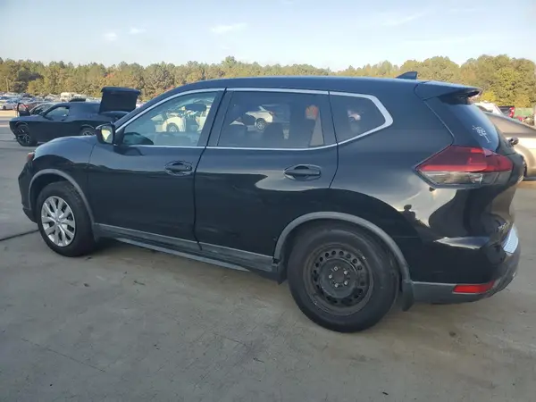 KNMAT2MT9JP552083 2018 NISSAN ROGUE - Image 2
