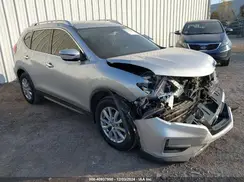 KNMAT2MT9JP552486 2018 NISSAN ROGUE