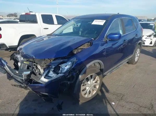 KNMAT2MT9JP558773 2018 NISSAN ROGUE - Image 2