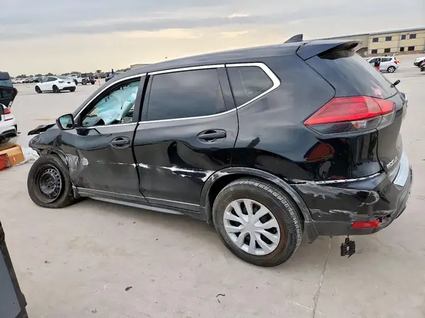 KNMAT2MT9JP561768 2018 NISSAN ROGUE - Image 2