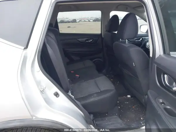 KNMAT2MT9JP563312 2018 NISSAN ROGUE - Image 8
