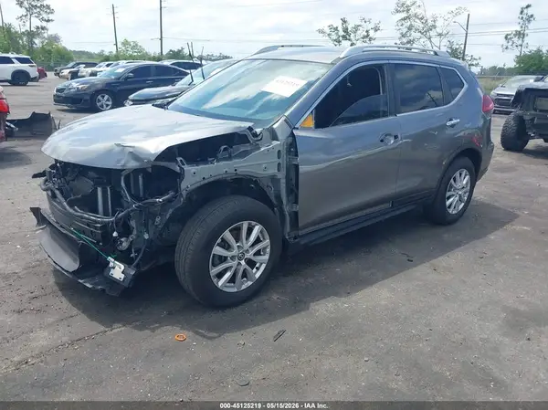KNMAT2MT9JP563827 2018 NISSAN ROGUE - Image 2