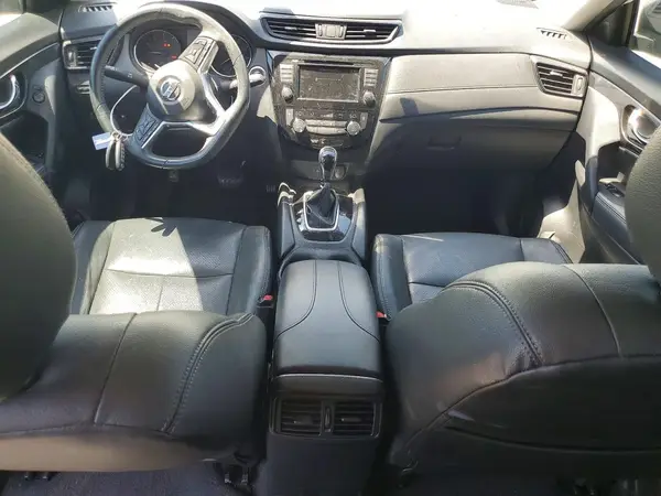KNMAT2MT9JP564279 2018 NISSAN ROGUE - Image 8