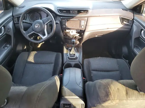 KNMAT2MT9JP571670 2018 NISSAN ROGUE - Image 8
