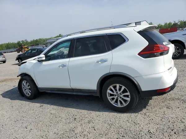 KNMAT2MT9JP574021 2018 NISSAN ROGUE - Image 2