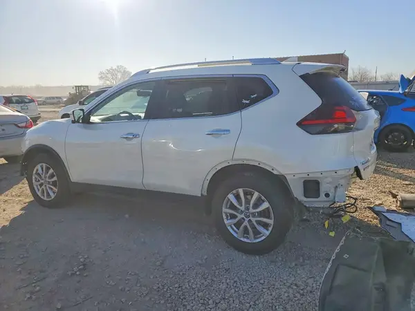 KNMAT2MT9JP574083 2018 NISSAN ROGUE - Image 2
