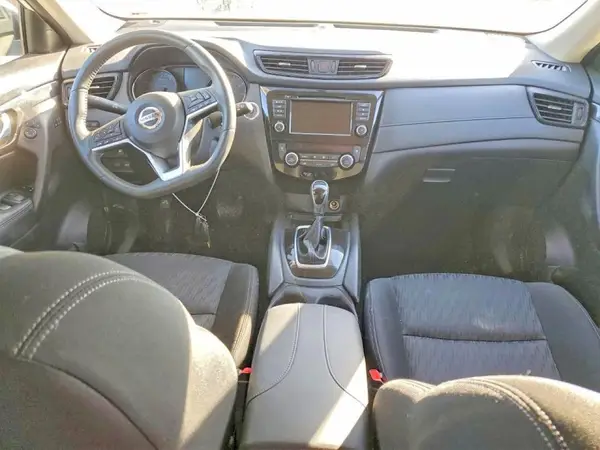 KNMAT2MT9JP574083 2018 NISSAN ROGUE - Image 8