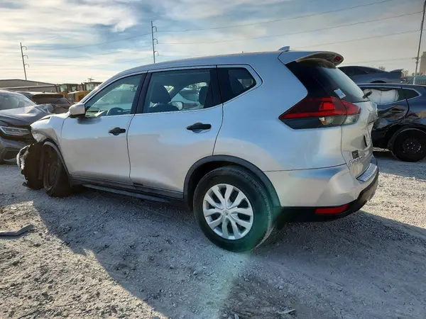 KNMAT2MT9JP576853 2018 NISSAN ROGUE - Image 2