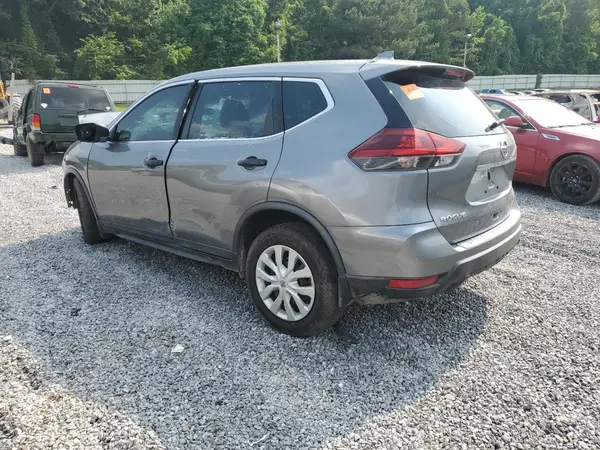 KNMAT2MT9JP578666 2018 NISSAN ROGUE - Image 2