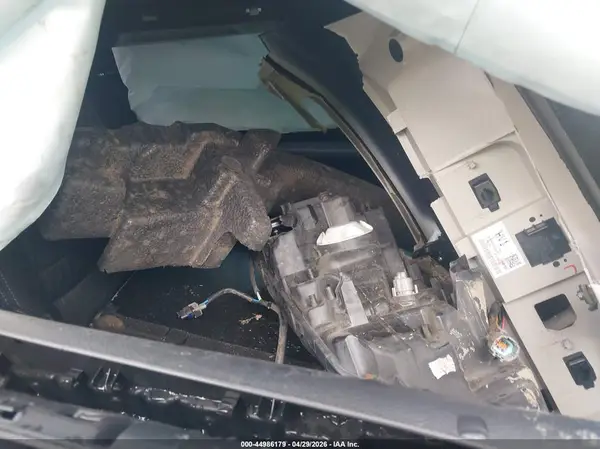 KNMAT2MT9JP580126 2018 NISSAN ROGUE - Image 8