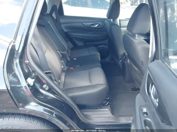 KNMAT2MT9JP580790 2018 NISSAN ROGUE - Image 8