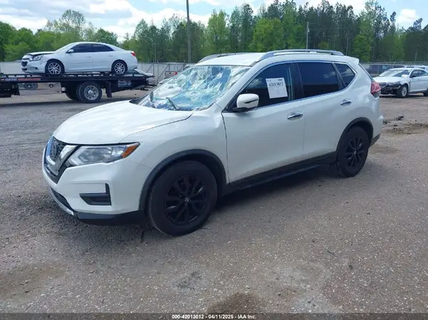 KNMAT2MT9JP583334 2018 NISSAN ROGUE - Image 2