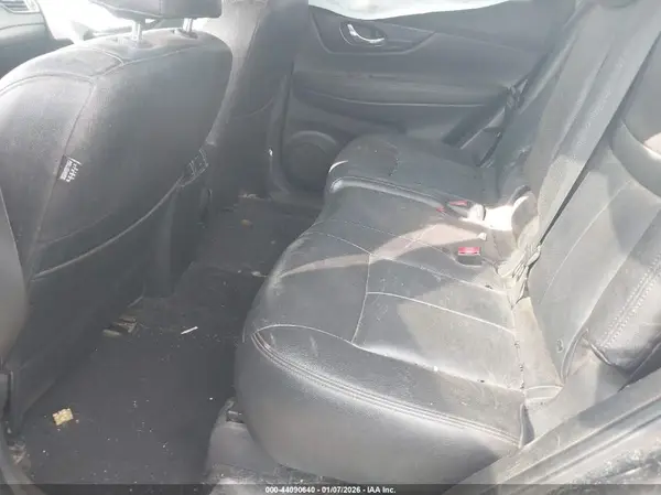 KNMAT2MT9JP588047 2018 NISSAN ROGUE - Image 8