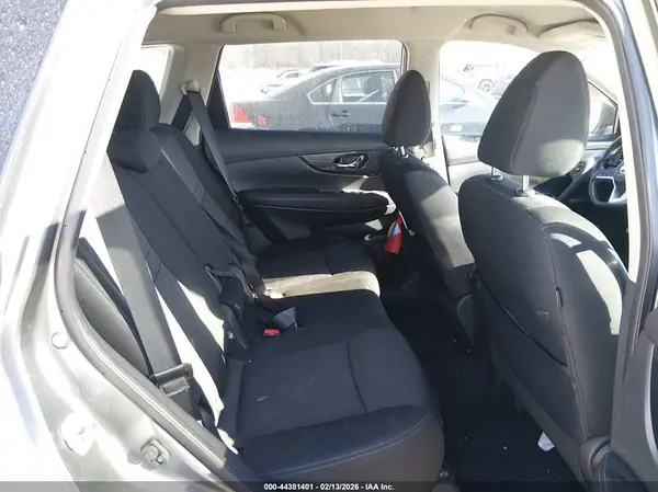 KNMAT2MT9JP588789 2018 NISSAN ROGUE - Image 8