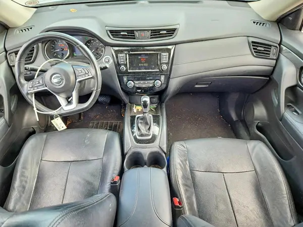 KNMAT2MT9JP590591 2018 NISSAN ROGUE - Image 8