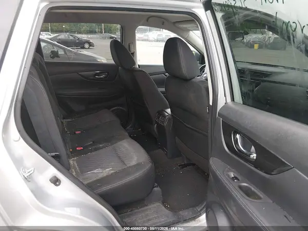 KNMAT2MT9JP593684 2018 NISSAN ROGUE - Image 8